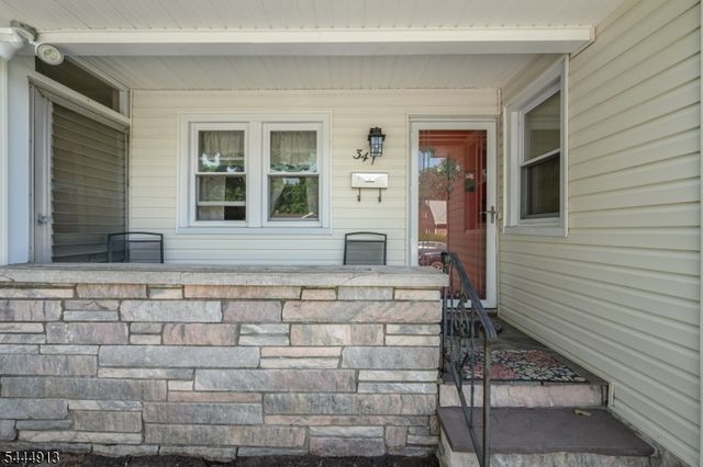 341 Saint Johns Pl, Bound Brook Boro, NJ 08805