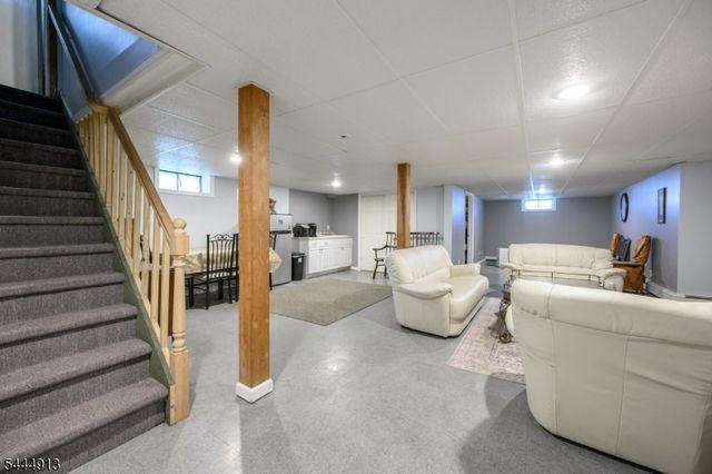341 Saint Johns Pl, Bound Brook Boro, NJ 08805