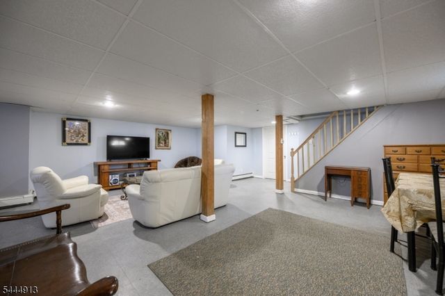 341 Saint Johns Pl, Bound Brook Boro, NJ 08805