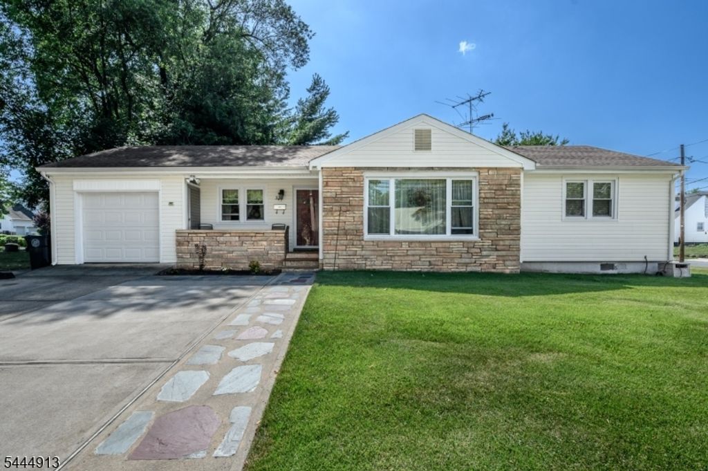 341 Saint Johns Pl, Bound Brook Boro, NJ 08805
