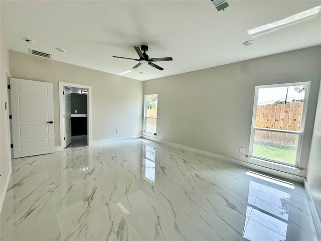 2815 Pall Mall Avenue, Dallas, TX 75241