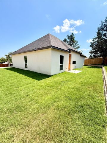 2815 Pall Mall Avenue, Dallas, TX 75241
