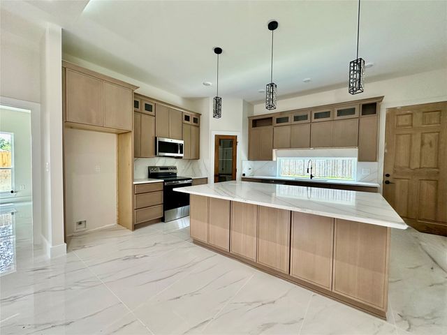 2815 Pall Mall Avenue, Dallas, TX 75241