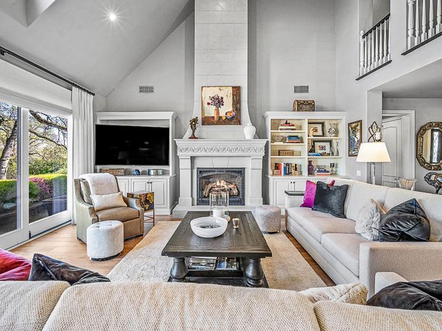 5443 Sur Mer Dr, El Dorado Hills, CA 95762