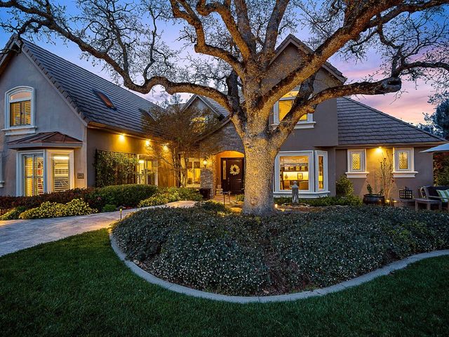 5443 Sur Mer Dr, El Dorado Hills, CA 95762