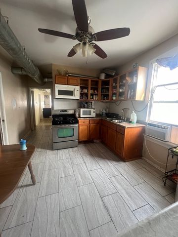 1528 S 50th Avenue, Cicero, IL 60804