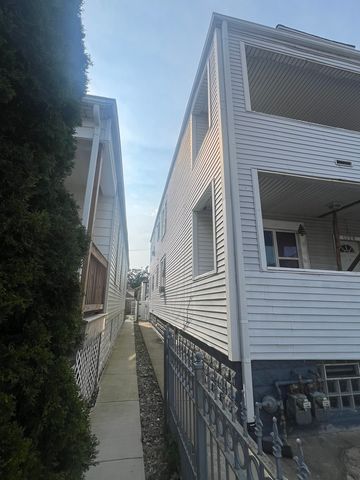 1528 S 50th Avenue, Cicero, IL 60804