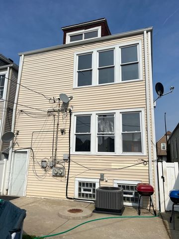 1528 S 50th Avenue, Cicero, IL 60804