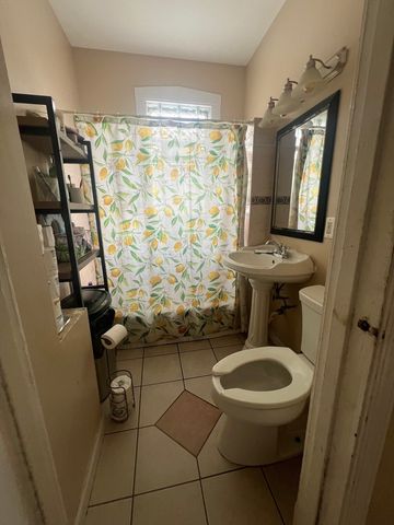 1528 S 50th Avenue, Cicero, IL 60804