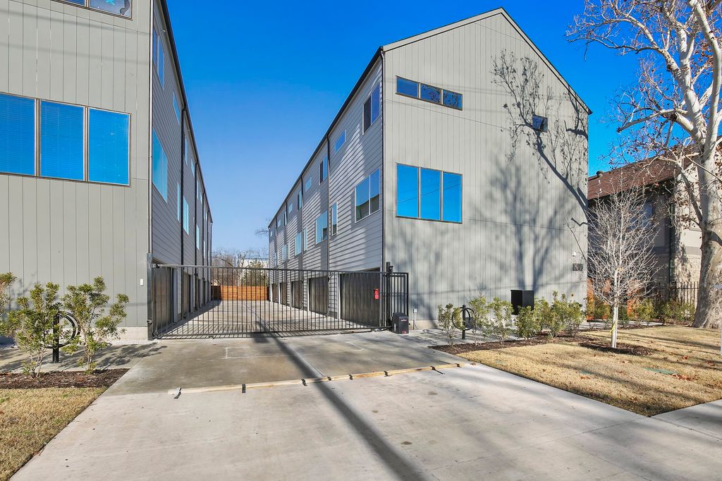 4713 Bryan Street 504, Dallas, TX 75204