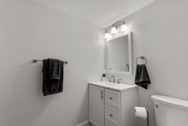 253 Pond St, Winchester, MA 01890