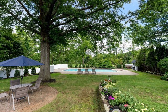 253 Pond St, Winchester, MA 01890