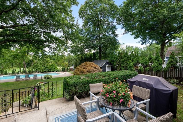 253 Pond St, Winchester, MA 01890