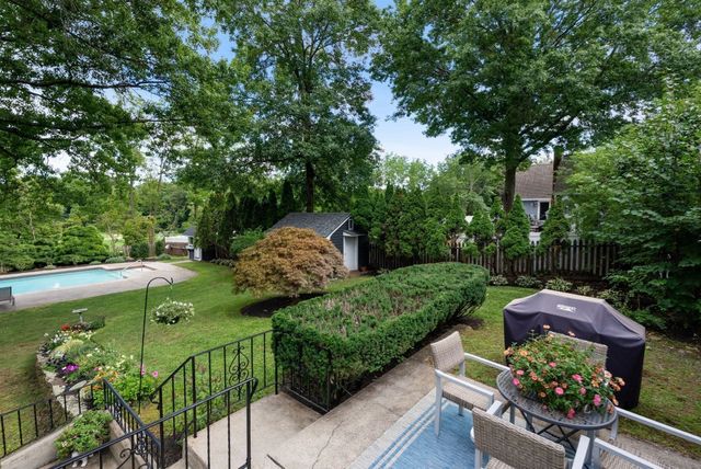 253 Pond St, Winchester, MA 01890