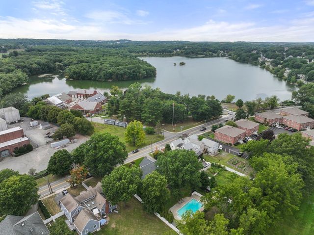 253 Pond St, Winchester, MA 01890