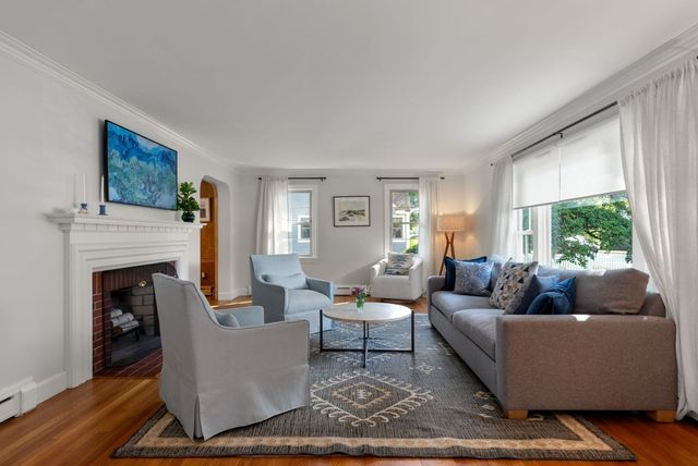 253 Pond St, Winchester, MA 01890