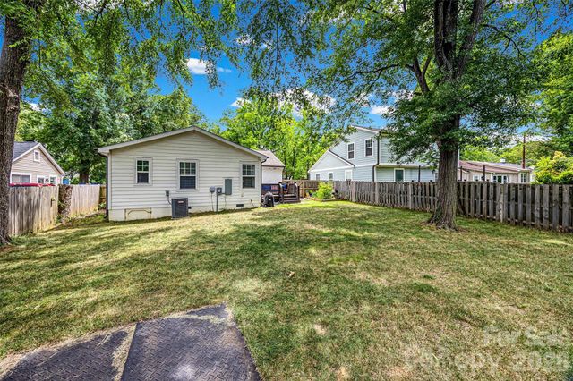 2448 Morton Street, Charlotte, NC 28208