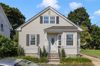 42 Victoria Avenue, Cranston, RI 02920