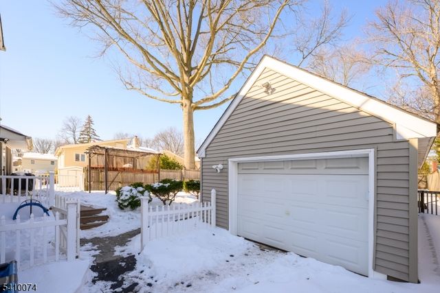 272 Westfield Ave, Clark Twp., NJ 07066