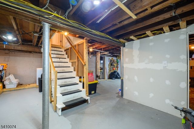 272 Westfield Ave, Clark Twp., NJ 07066