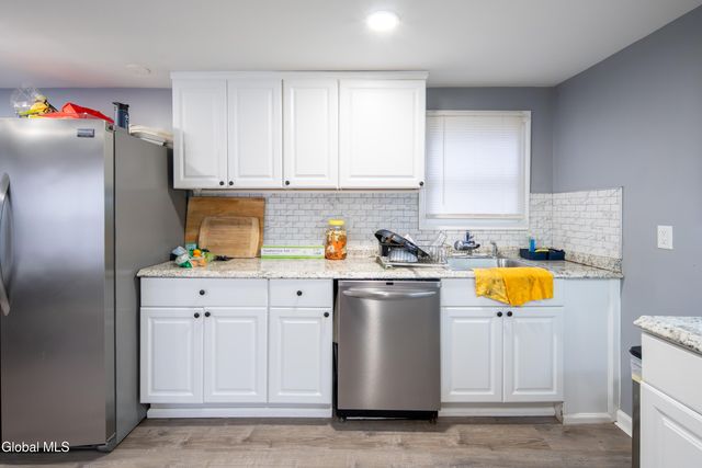 41 Brunswick Avenue, Troy, NY 12180