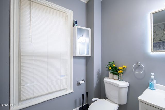 41 Brunswick Avenue, Troy, NY 12180