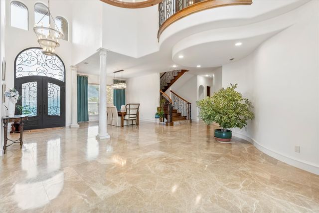 217 Steeplechase Drive, Irving, TX 75062