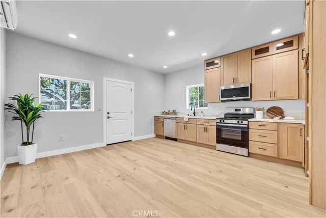 114 N Cornell Ave B, Fullerton, CA 92831
