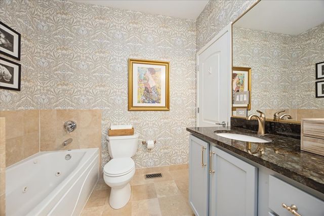 2509 N Milwaukee Avenue 1S, Chicago, IL 60647