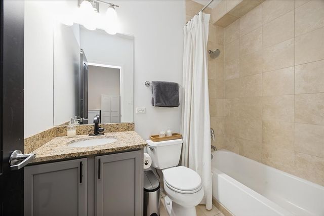 2509 N Milwaukee Avenue 1S, Chicago, IL 60647