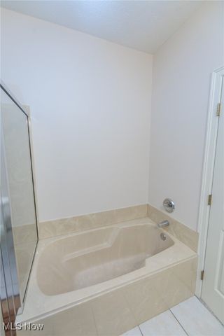 6 Preserve Drive, Willoughby, OH 44094