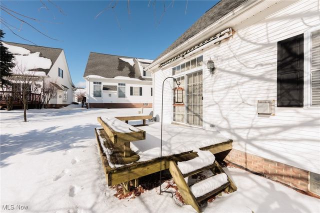 6 Preserve Drive, Willoughby, OH 44094