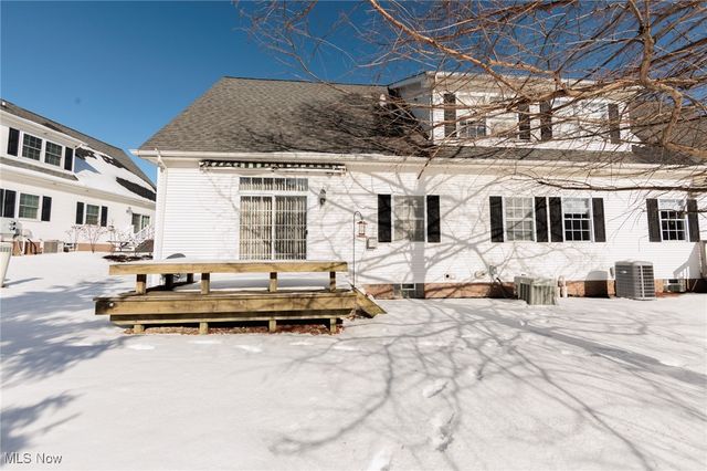 6 Preserve Drive, Willoughby, OH 44094