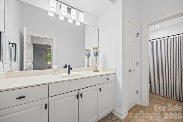 9414 Heydon Hall Circle, Charlotte, NC 28210