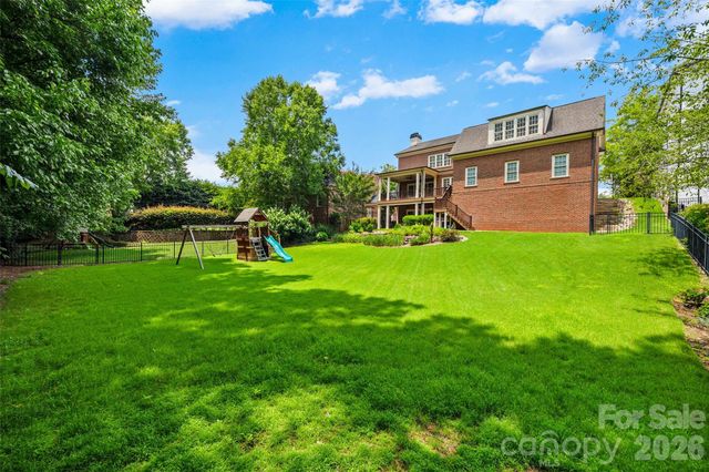 9414 Heydon Hall Circle, Charlotte, NC 28210