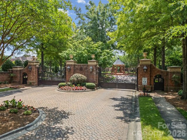 9414 Heydon Hall Circle, Charlotte, NC 28210