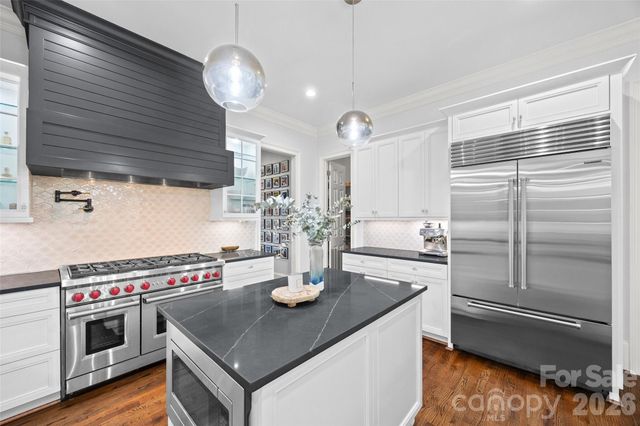 9414 Heydon Hall Circle, Charlotte, NC 28210