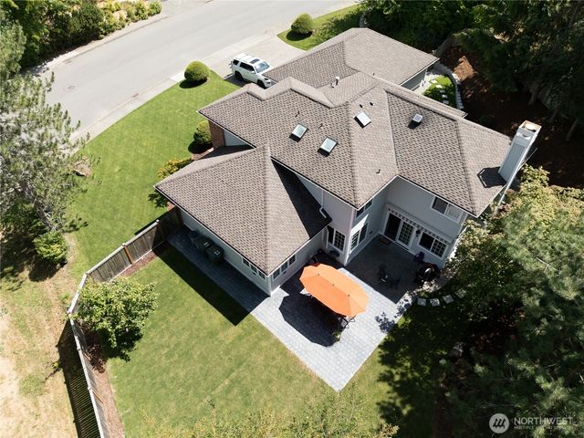 4533 242nd Avenue SE, Sammamish, WA 98029
