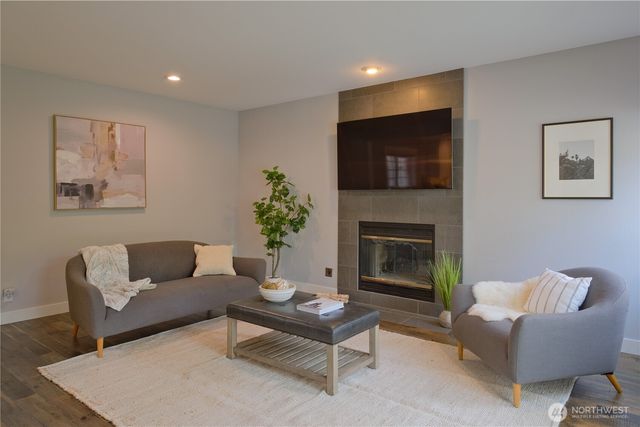 4533 242nd Avenue SE, Sammamish, WA 98029