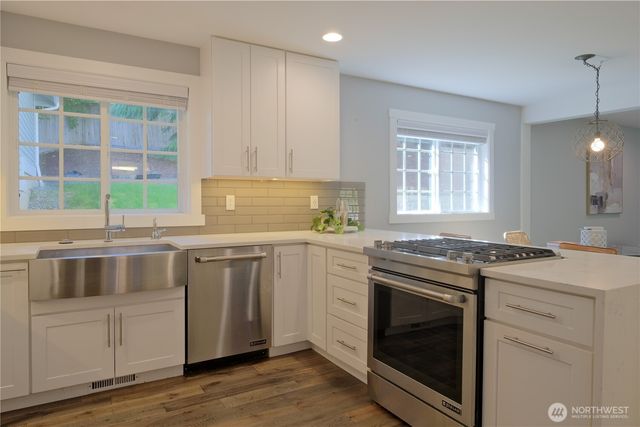 4533 242nd Avenue SE, Sammamish, WA 98029