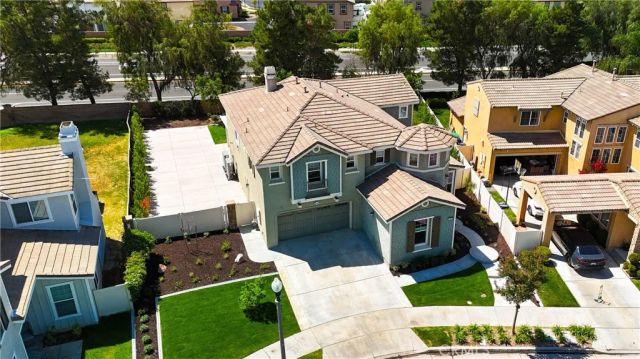 27605 Lock Haven Court, Temecula, CA 92591