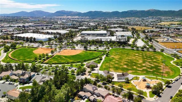 27605 Lock Haven Court, Temecula, CA 92591