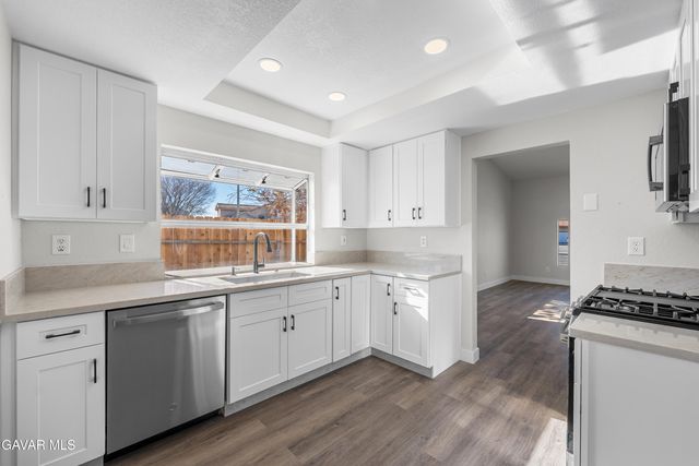 44232 W 23rd Street, Lancaster, CA 93536