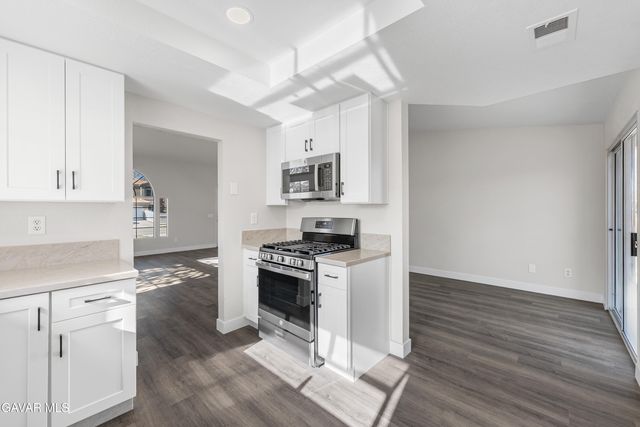 44232 W 23rd Street, Lancaster, CA 93536