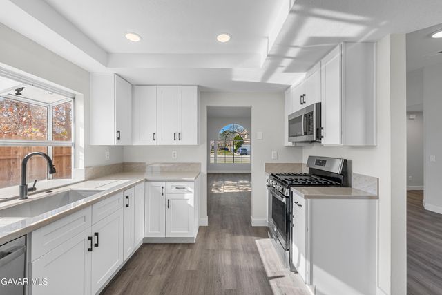 44232 W 23rd Street, Lancaster, CA 93536