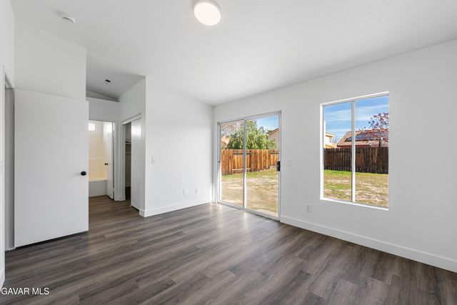 44232 W 23rd Street, Lancaster, CA 93536