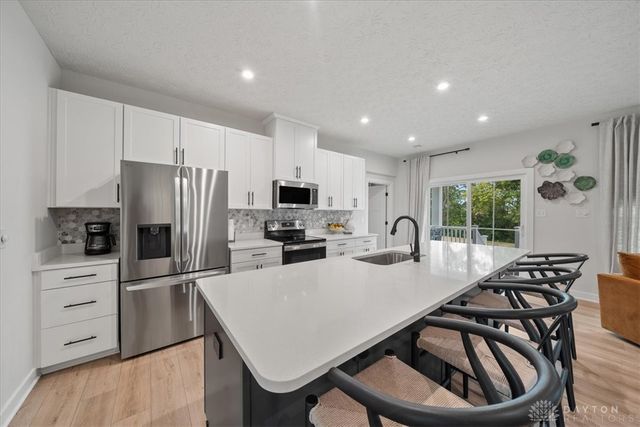 7227 Rivendell Circle, Dayton, OH 45459