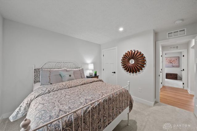 7227 Rivendell Circle, Dayton, OH 45459