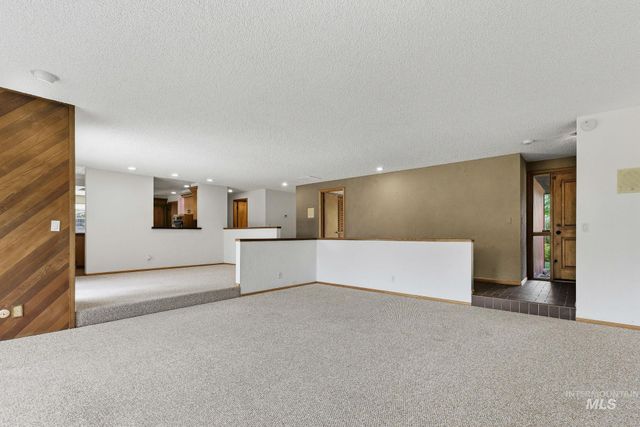 812 E Linden St, Caldwell, ID 83605