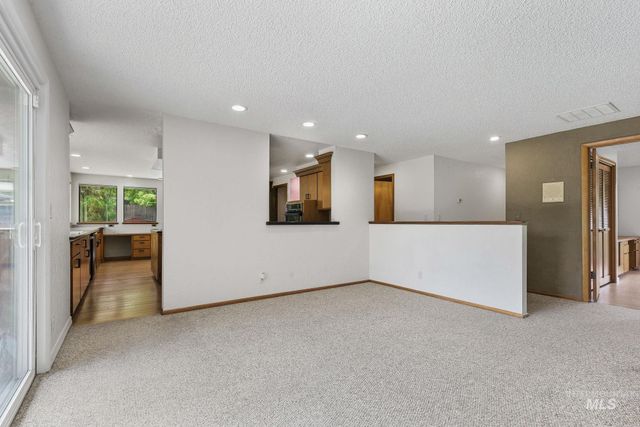 812 E Linden St, Caldwell, ID 83605
